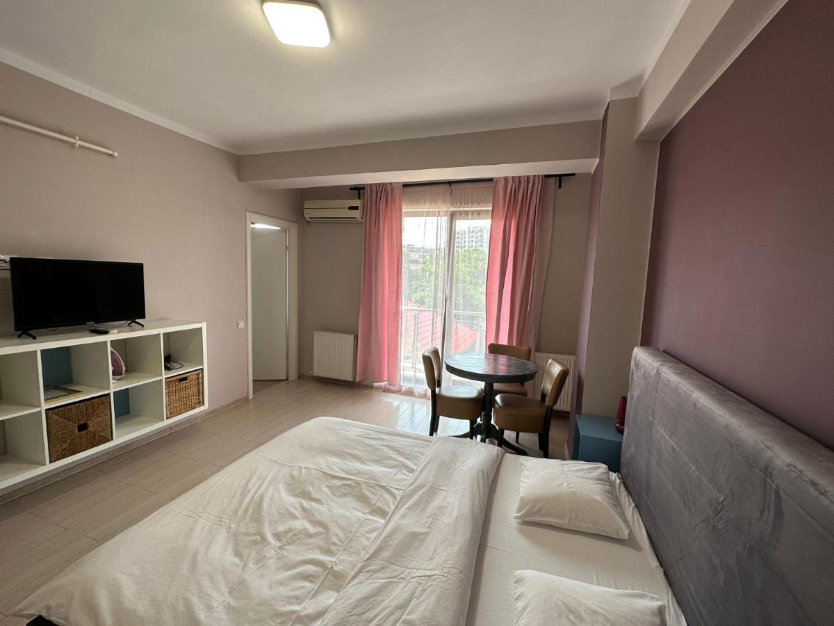 Central Studio Vitan Mall Bucarest Extérieur photo
